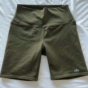 Women’s ALO shorts